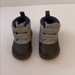 Stylish Gray and Blue Kids Carter’s Snow Boots